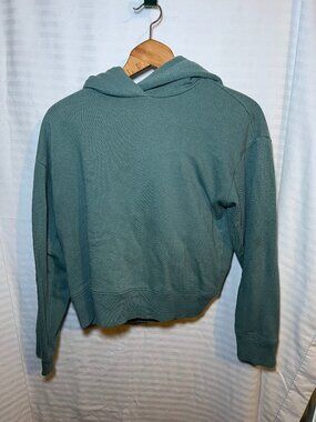 A New Day Green Cropped Hoodie Size Small